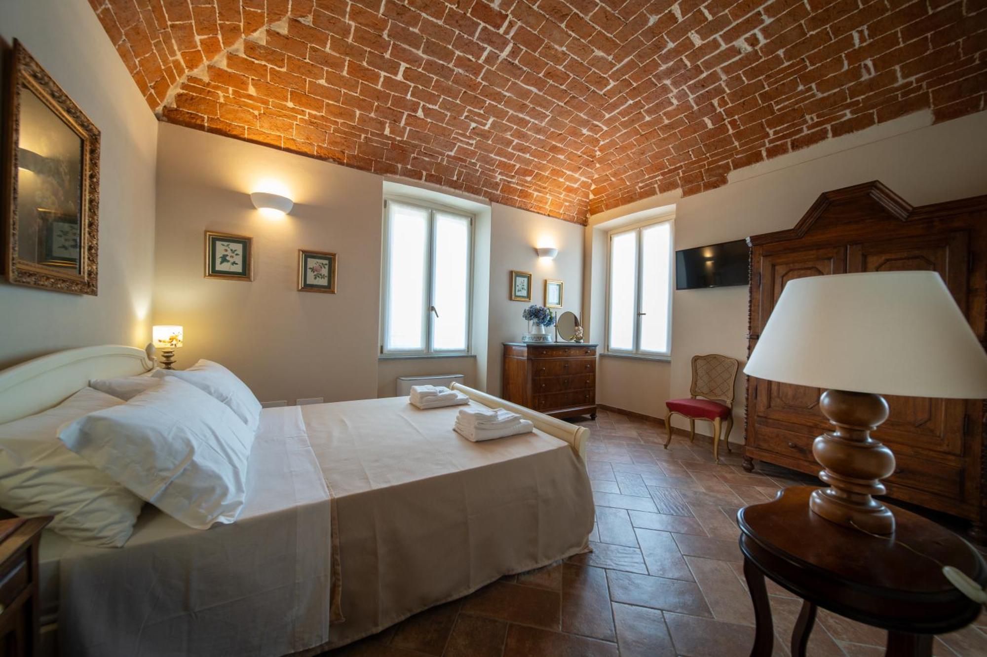 Cascina Baronina Bed & Breakfast Terruggia Luaran gambar